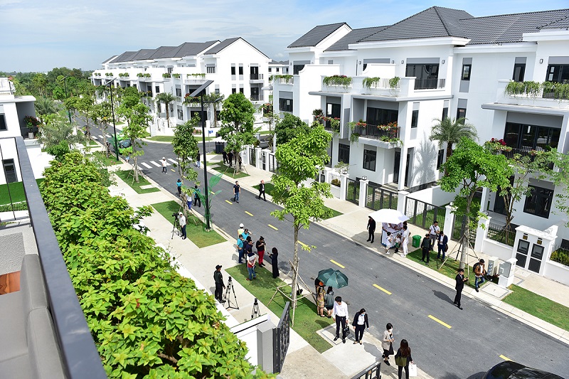 Hoàn thiện nhà liền kề